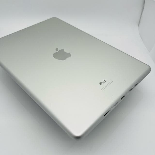 S gpZ iPad 7 7 32 GB Wi-Fi SIMt[ {  PC{/Ӌ@ 
