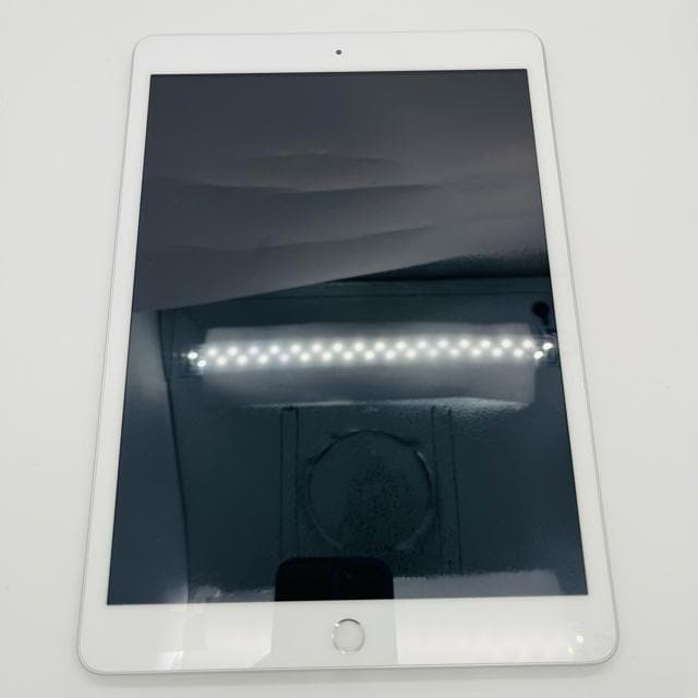 S gpZ iPad 7 7 32 GB Wi-Fi SIMt[ {  PC{/Ӌ@ 