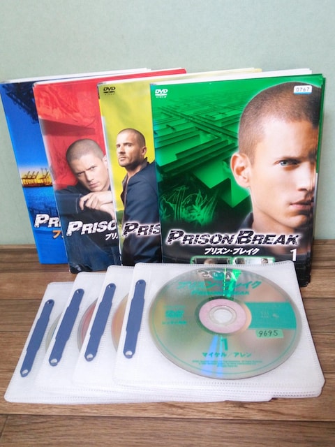 vYuCN SEASON1`4@DVDS43Zbg   CD/DVD/rfI 