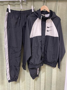NIKE SWOOSH iCWPbg@SWOOSH  yLz ZbgAbv ㉺Zbg  iC bV L M