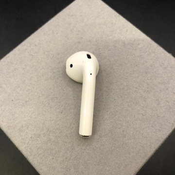  Apple Abv AirPods 2 ̂ A2031