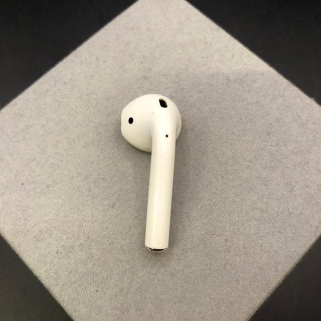  Apple Abv AirPods 2 ̂ A2031   Ɠd/AV 