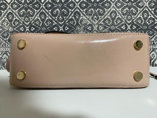 yǕizMICHAEL KORS }CPR[X U[ V_[obO  uh 