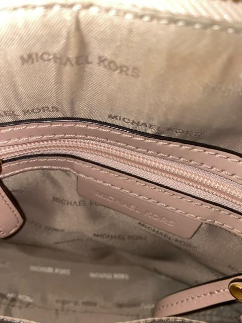 yǕizMICHAEL KORS }CPR[X U[ V_[obO  uh 