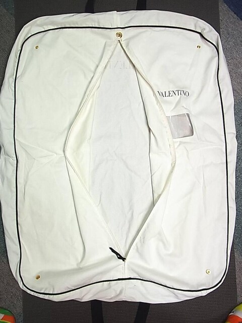 500~X^KVALENTINO@@`m@ߑP[X@mJo[obN