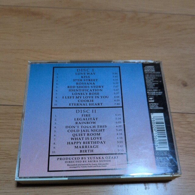 a  CD/DVD/rfI 
