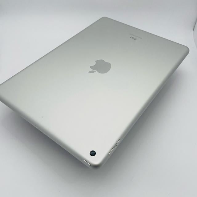 A dr89% iPad 9 9@256 GB Vo[@Wi-Fi {  PC{/Ӌ@ 