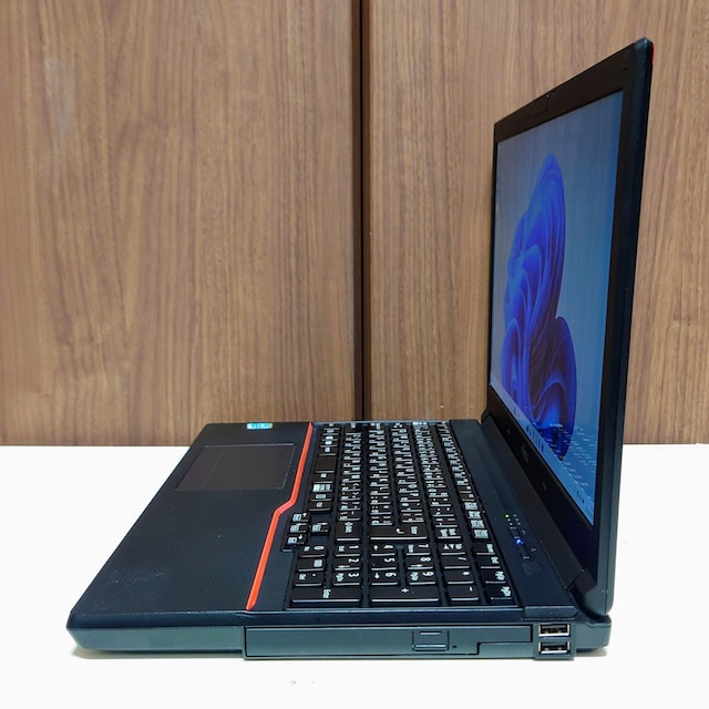 FUJITSU LIFEBOOK Corei7 16GB SSD512GB Windows11 DVD Excel Word  PC{/Ӌ@ 