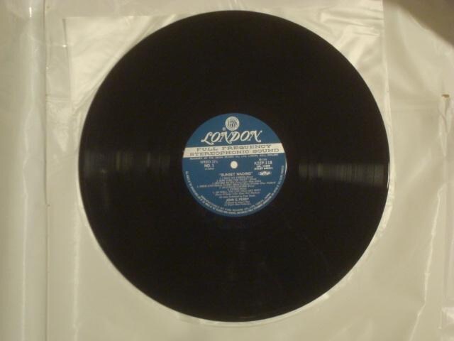 TZbgEEFCfBOiSUNSET WADINGj / W G y[iJOHN G. PERRYj@ѕtLP  CD/DVD/rfI 