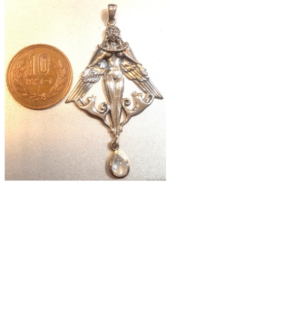 MM: Freya pendant with Rainbow Moonstone  ANZT[/v 