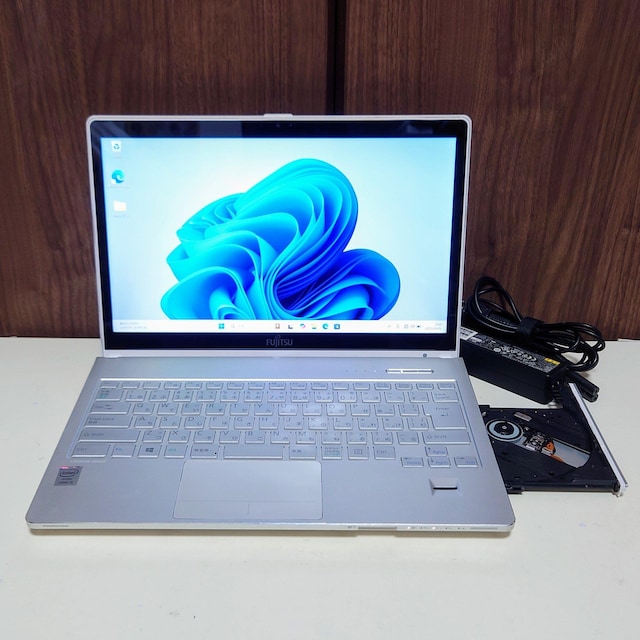 FUJITSU LIFEBOOK Corei5 12GB SSD512GB Windows11 ^b`pl DVD J  PC{/Ӌ@ 