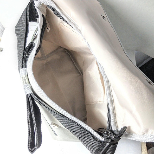 [~@MOOMIN@bZW[obO@Messenger bag@TCY͎ʐ^ɋL @ViEgp@V_[obO  Aj/R~bN/LN^[ 