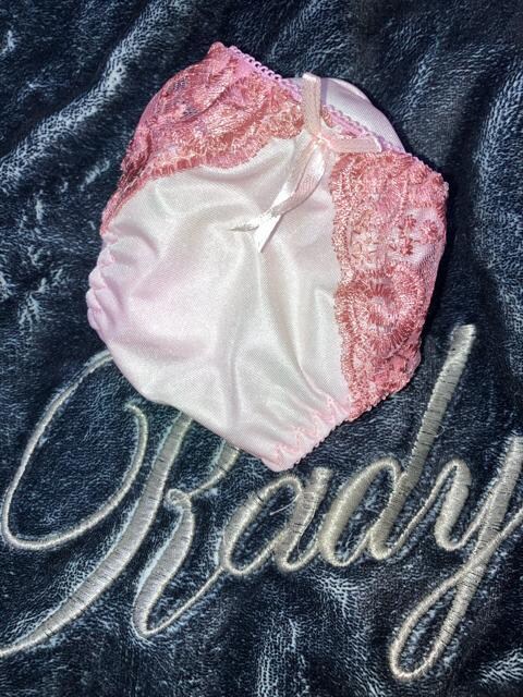 PrettyGirlB.:EKItBX ^n sN̉炵tobNV[cB.:EK 