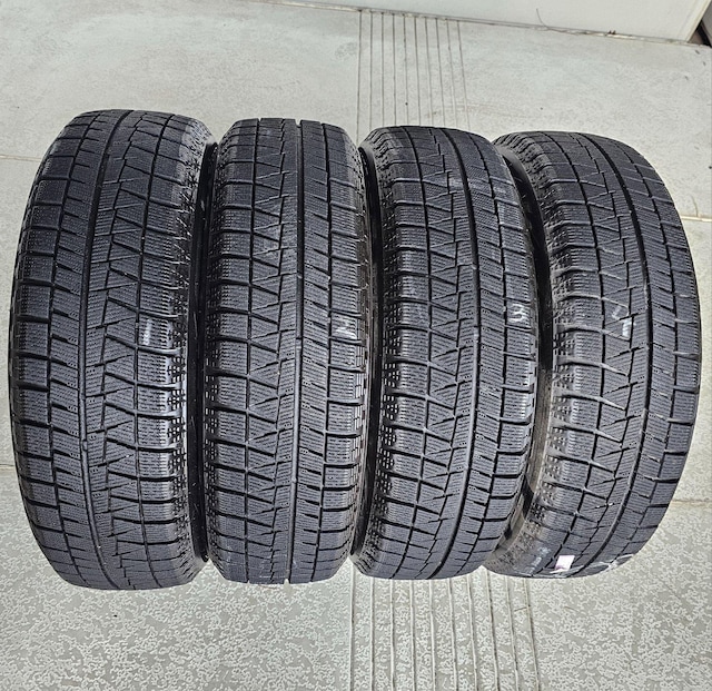 BALMINUM 15in 4.5J +48 PCD100uaXgBLIZZAK REVO GZ4{Zbg165/60R15  /oCN