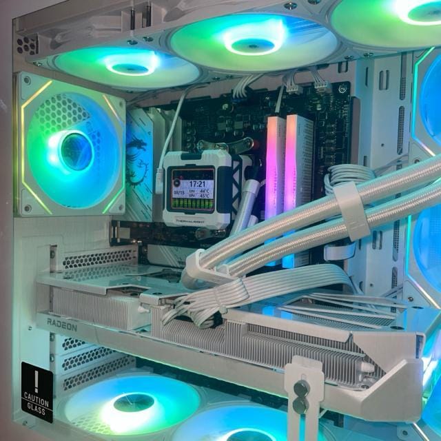 yViQ[~OPCzRyzen7 7800X3D RX9070XT 32GB SSD1TB 850W  PC{/Ӌ@ 