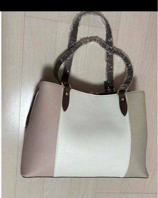 Clelia g[gobO  t@bV 