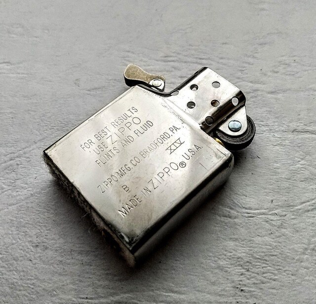 ZIPPO@Wb|C^[@hJ[@ς炢@ICC^[  jt@bV 