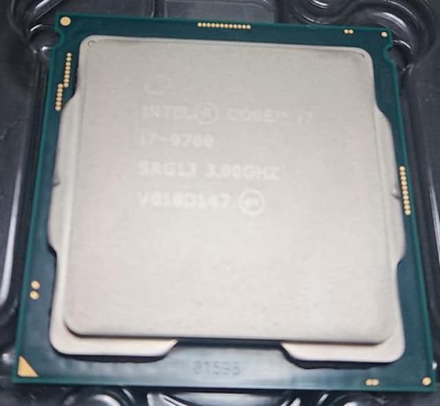 core i7 9700 box CPÛ ǍD  PC{/Ӌ@ 