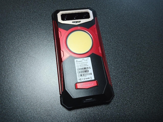 FOSSiBOT F102 聦  Ɠd/AV 