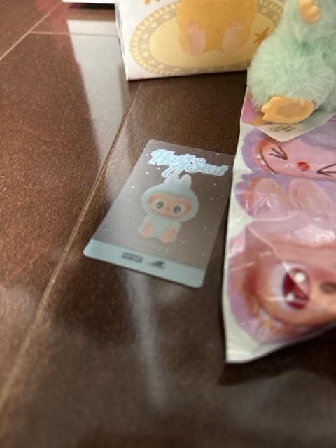 Labubu uu  }XRbg ʂ   