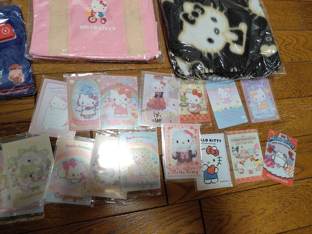 n[LeB HelloKitty LeB ʂ Lbv Xq [{bNX L[z_[ J[h   