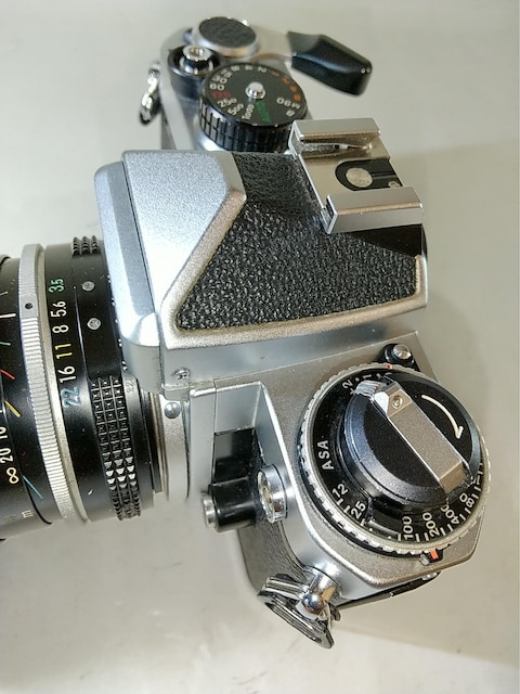 Nikon FE  + Ai 43-86mm  Ɠd/AV 