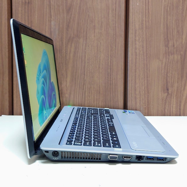 SONY VAIO Corei7 16GB SSD512GB OtBbN{[h tHD WebJ DVD  PC{/Ӌ@ 