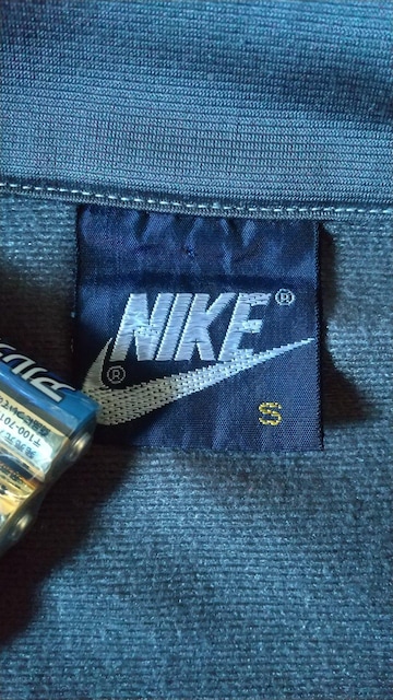 80sNIKEW[W^OS  uh 