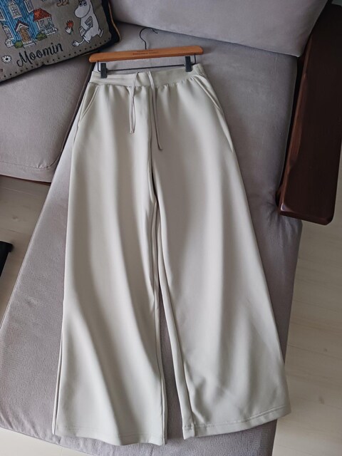 UNIQLO/pcCgx[W̐VibNXpc
