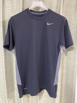 NIKE iCL@ TVc TVc g[jOX|[cEFA@@L